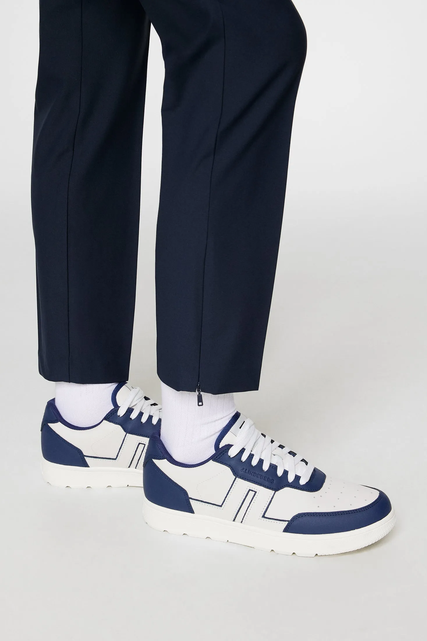 Ace Low-Top Golf Sneaker W / Estate Blue