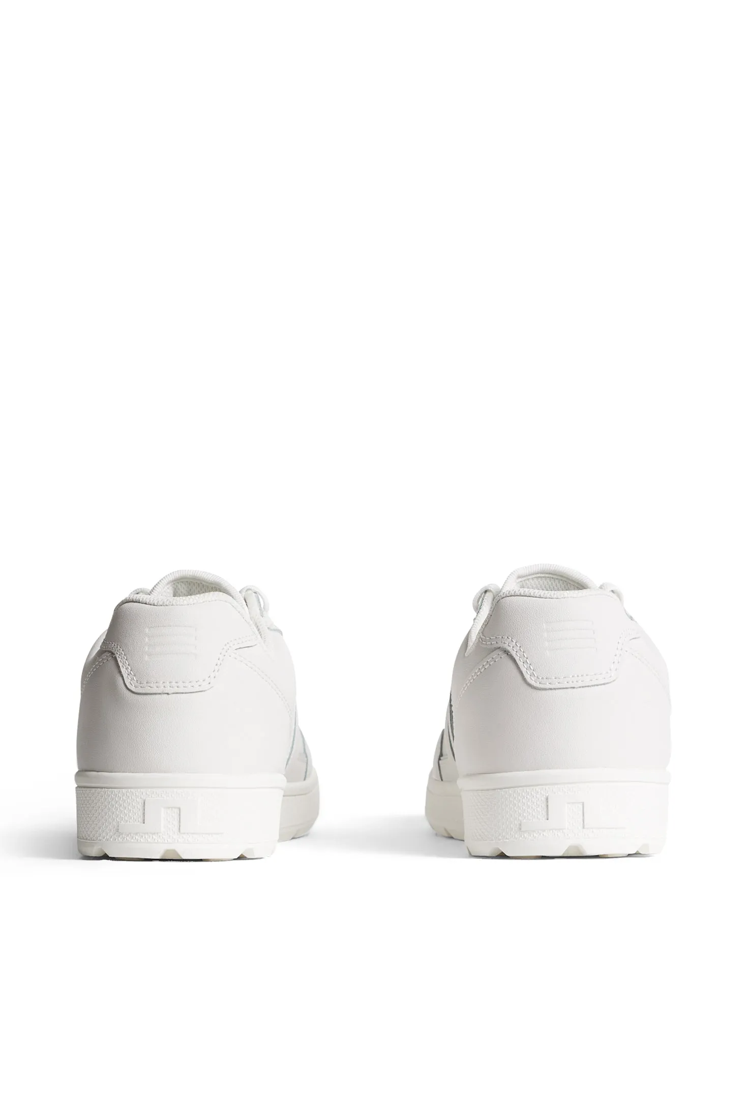 Ace Low-Top Golf Sneaker / White