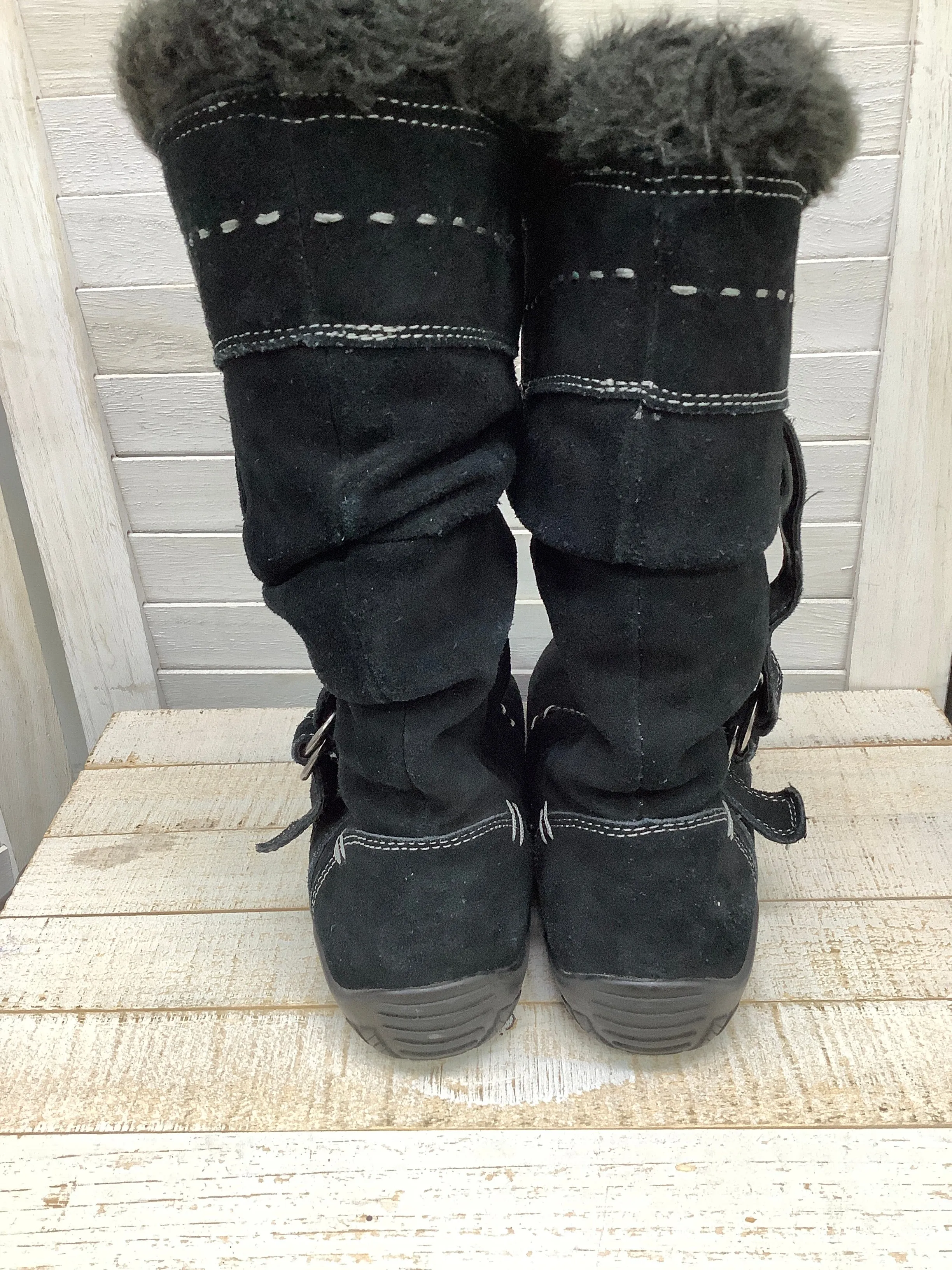 Boots Snow By White Mountain  Size: 6.5