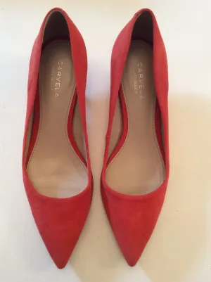 Brand New Carvela Coral Suede Kitten Heels Size 7/40