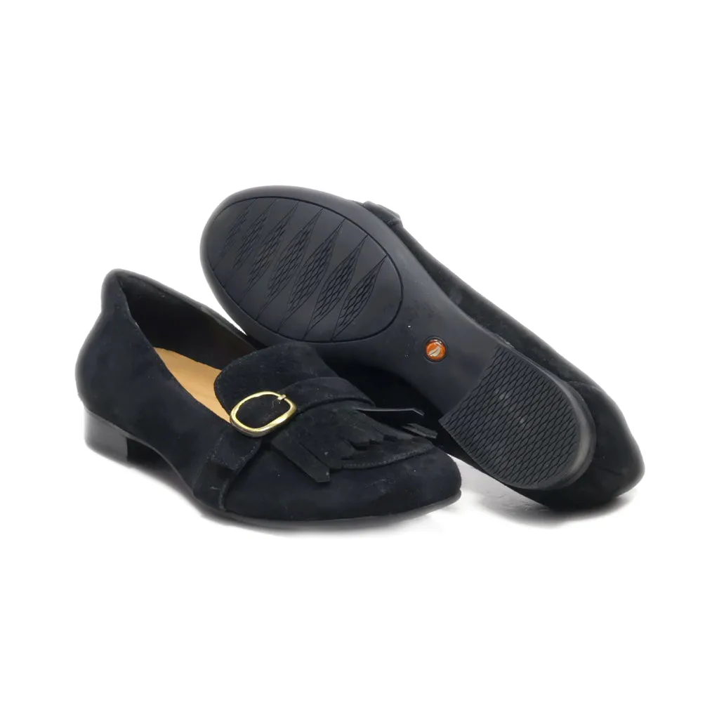 Clarks Unstructured Loafers Suede Black Colour For Women