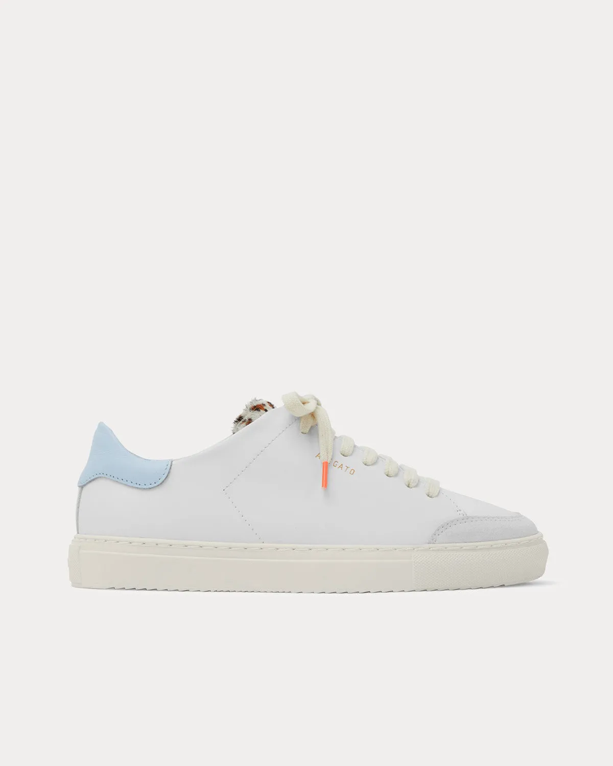 Clean 90 Triple White / Blue Low Top Sneakers
