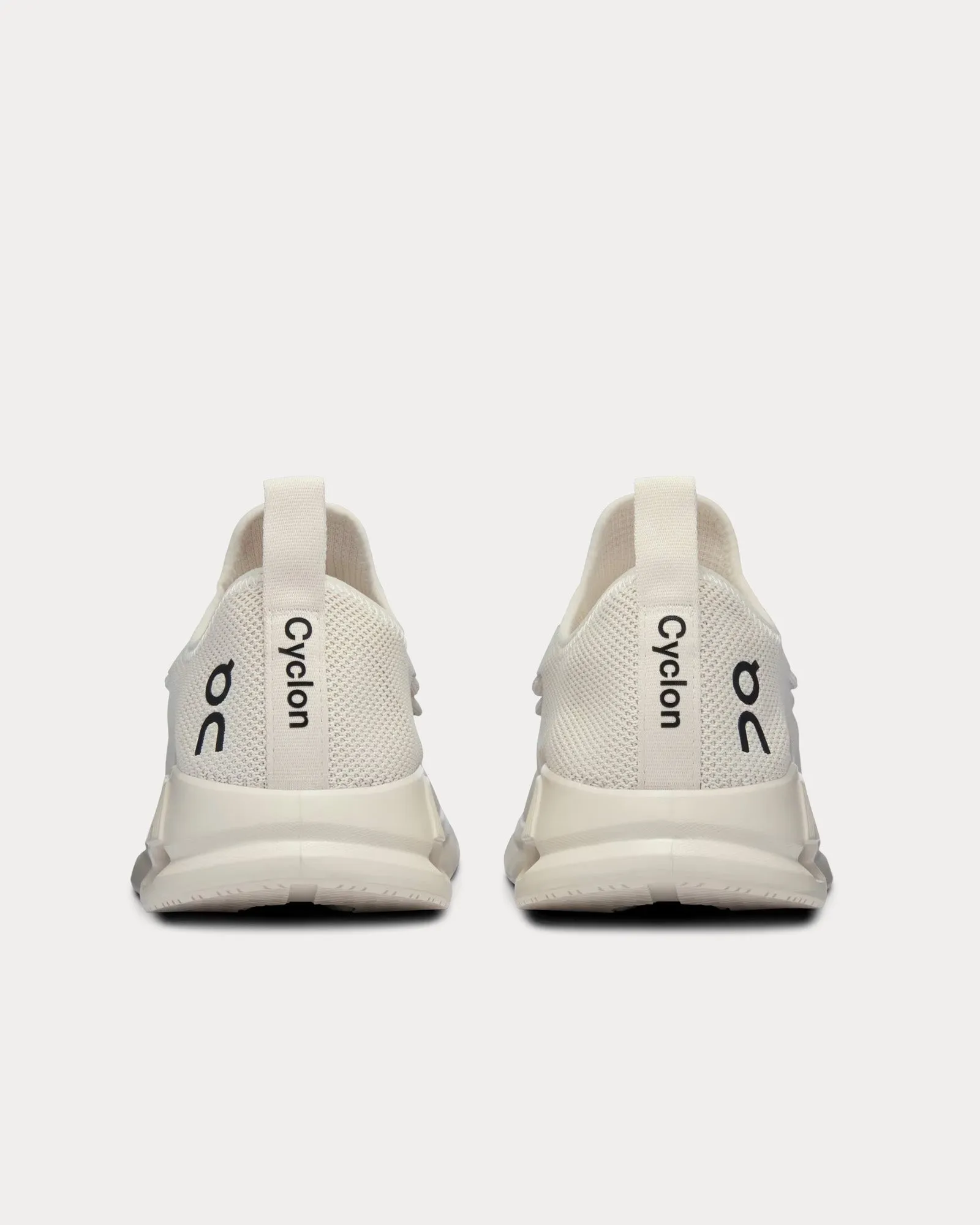 Cloudeasy Cyclon Ice / Sand Running Shoes