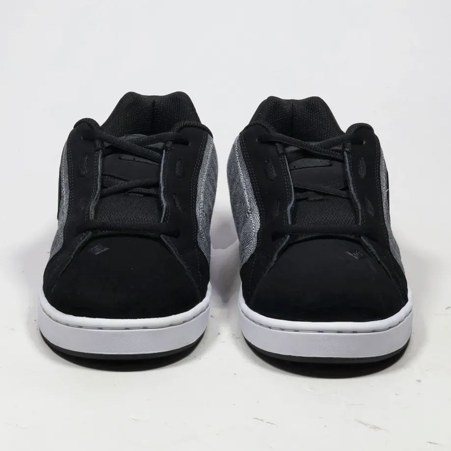 Dc Shoes Low-Top Sneakers Fabric Black Colour For Men