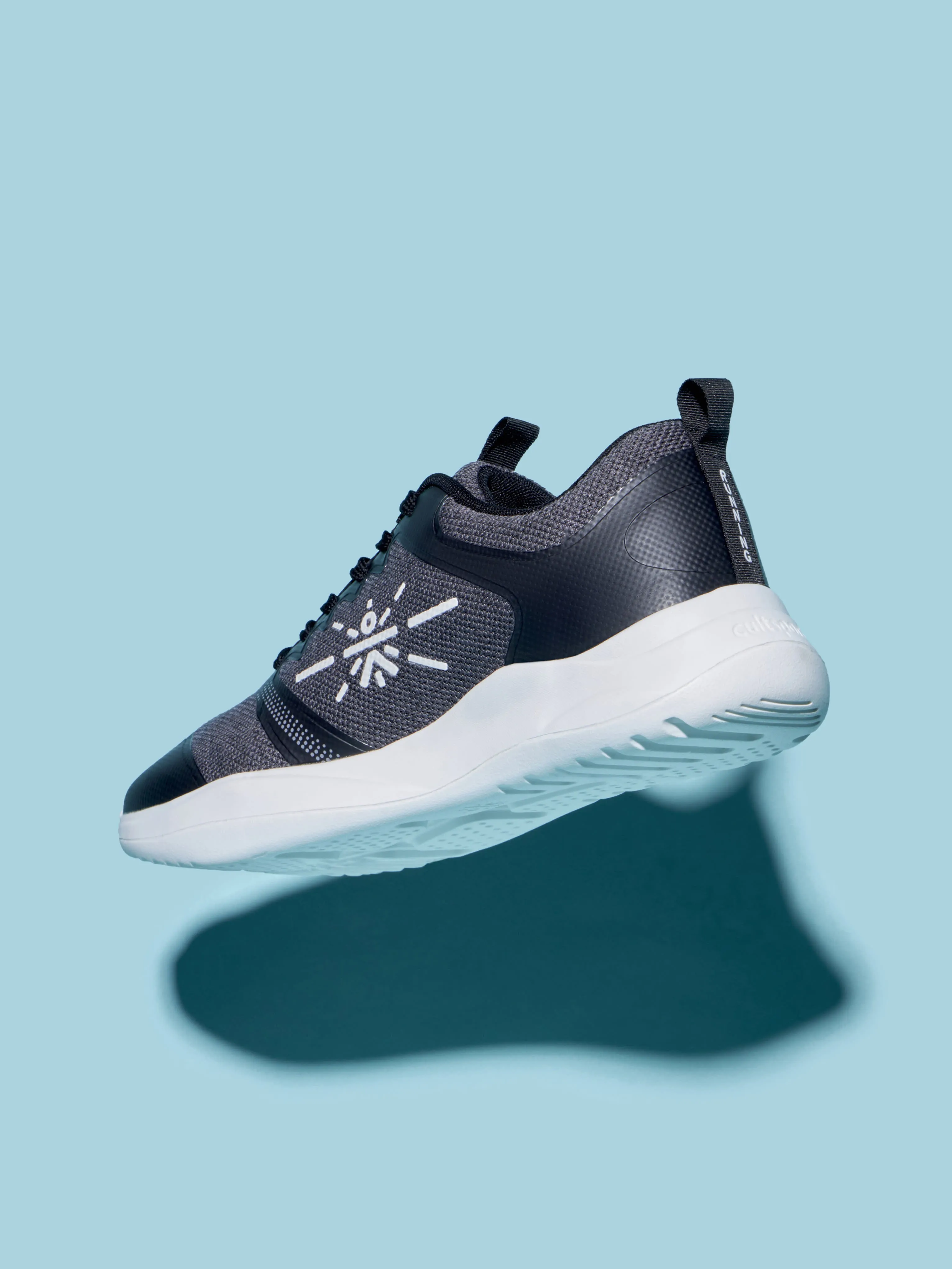 Flow Men Running Shoes
