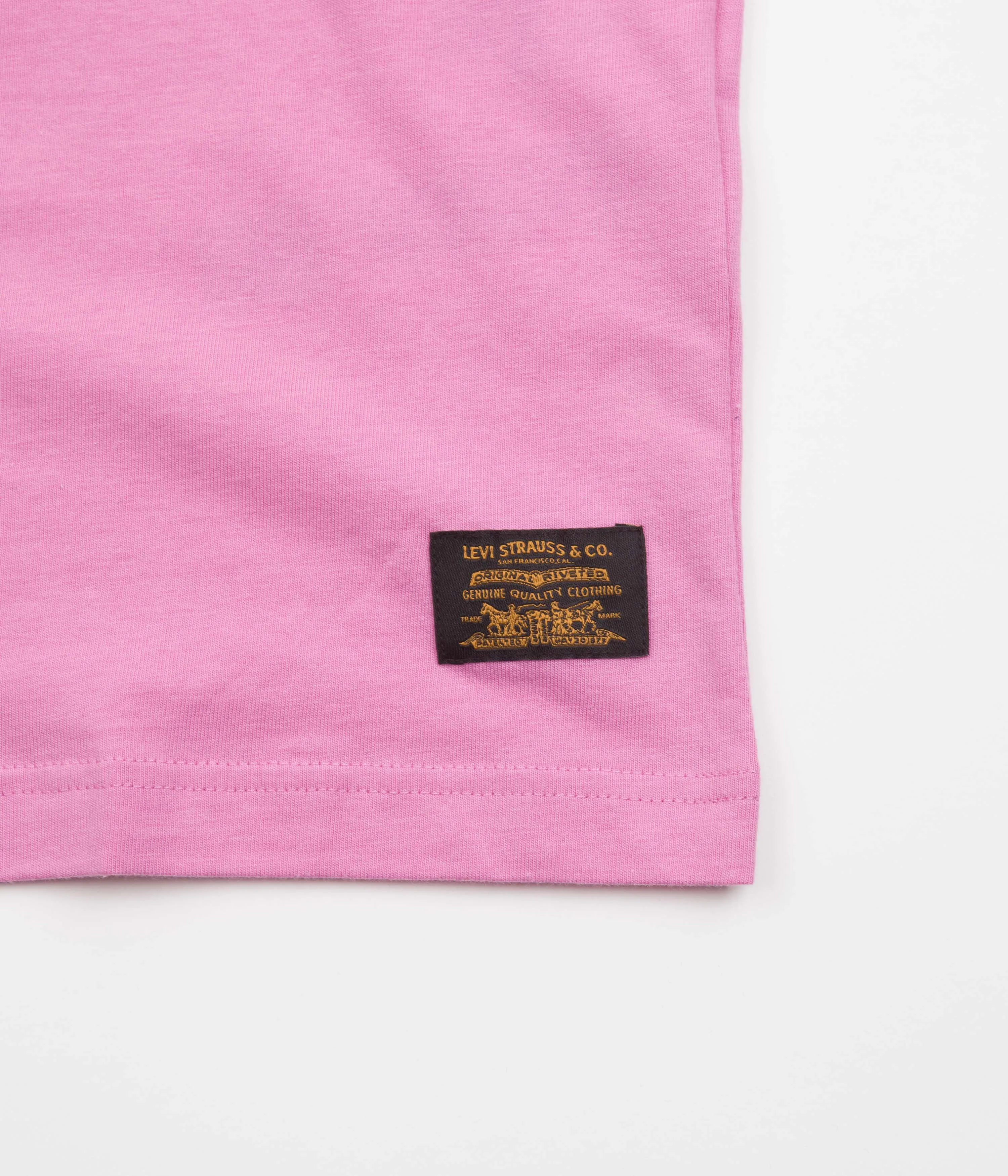 Levi's® Skate Painted Rabbit T-Shirt - Pink
