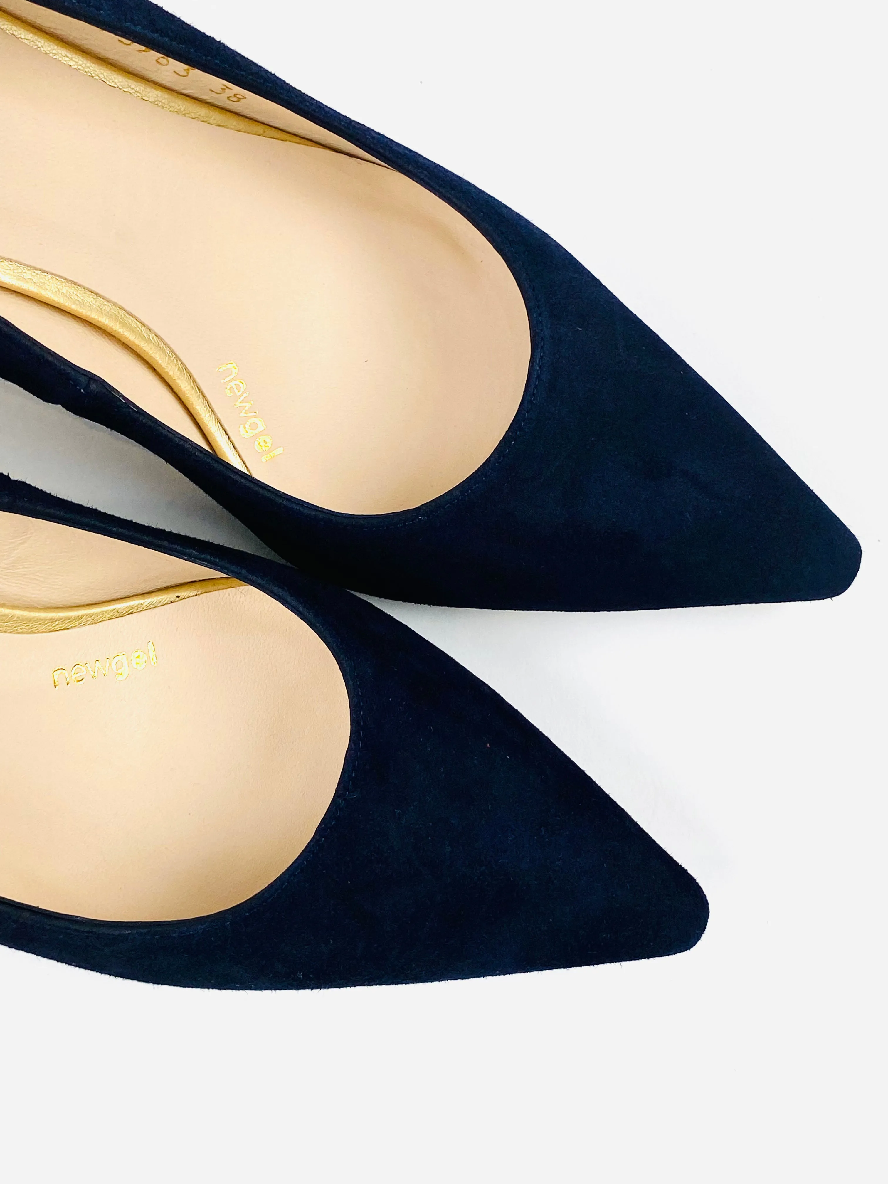 Lodi - Jona Navy Suede Court with a Kitten heel*