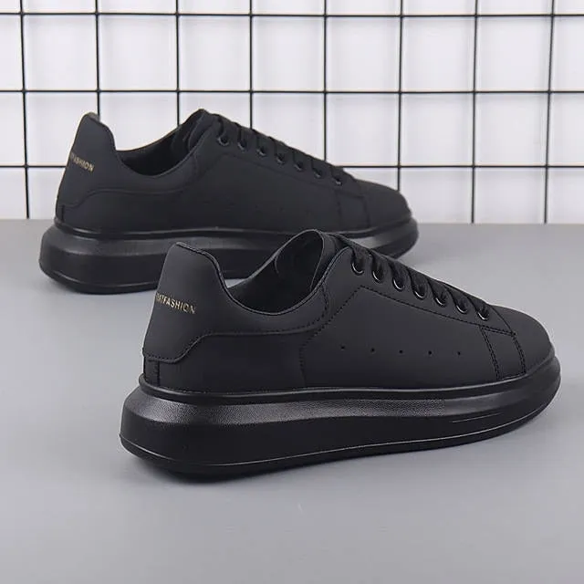 Martinez Sneakers