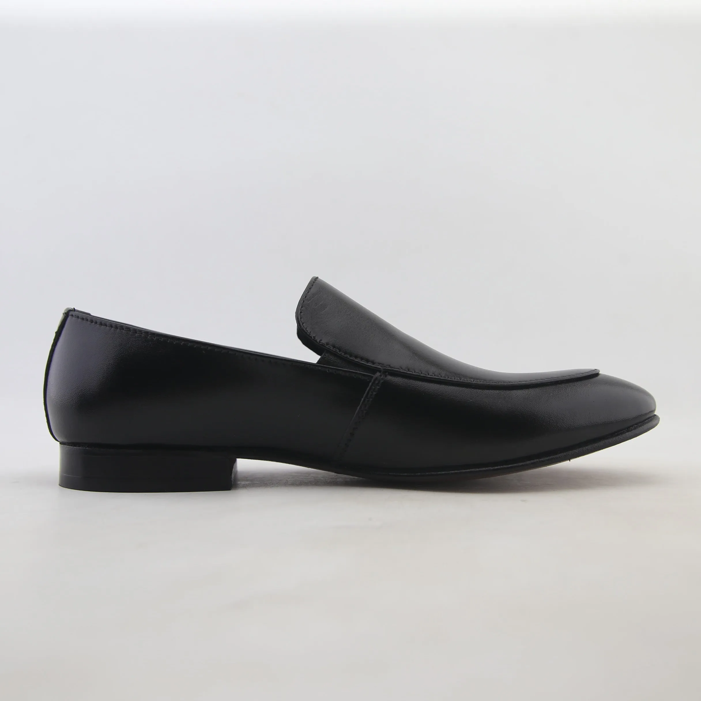 Men - Leather Loafers - (Black)