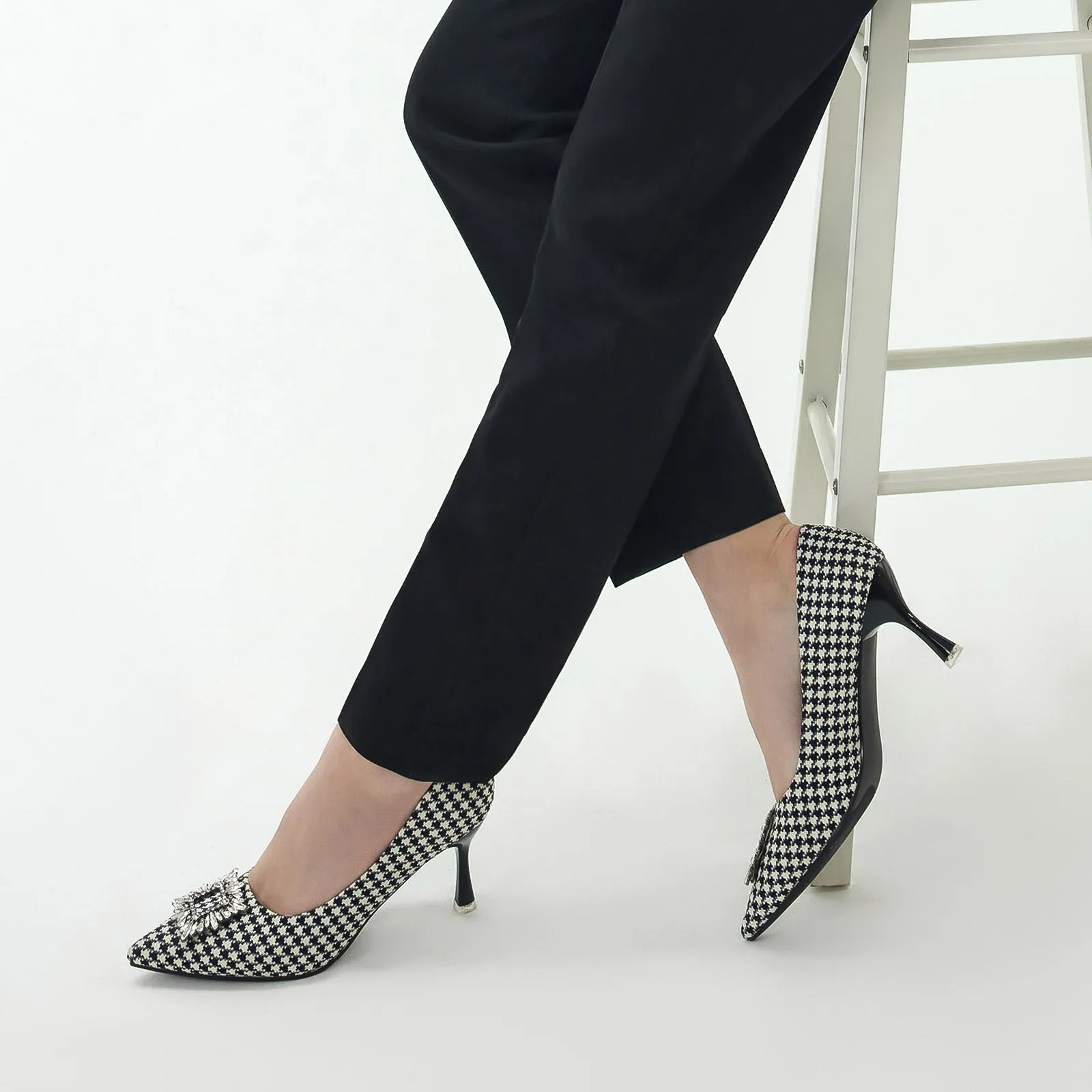 Metal Tie Kitten Heel Pumps (Olivia)