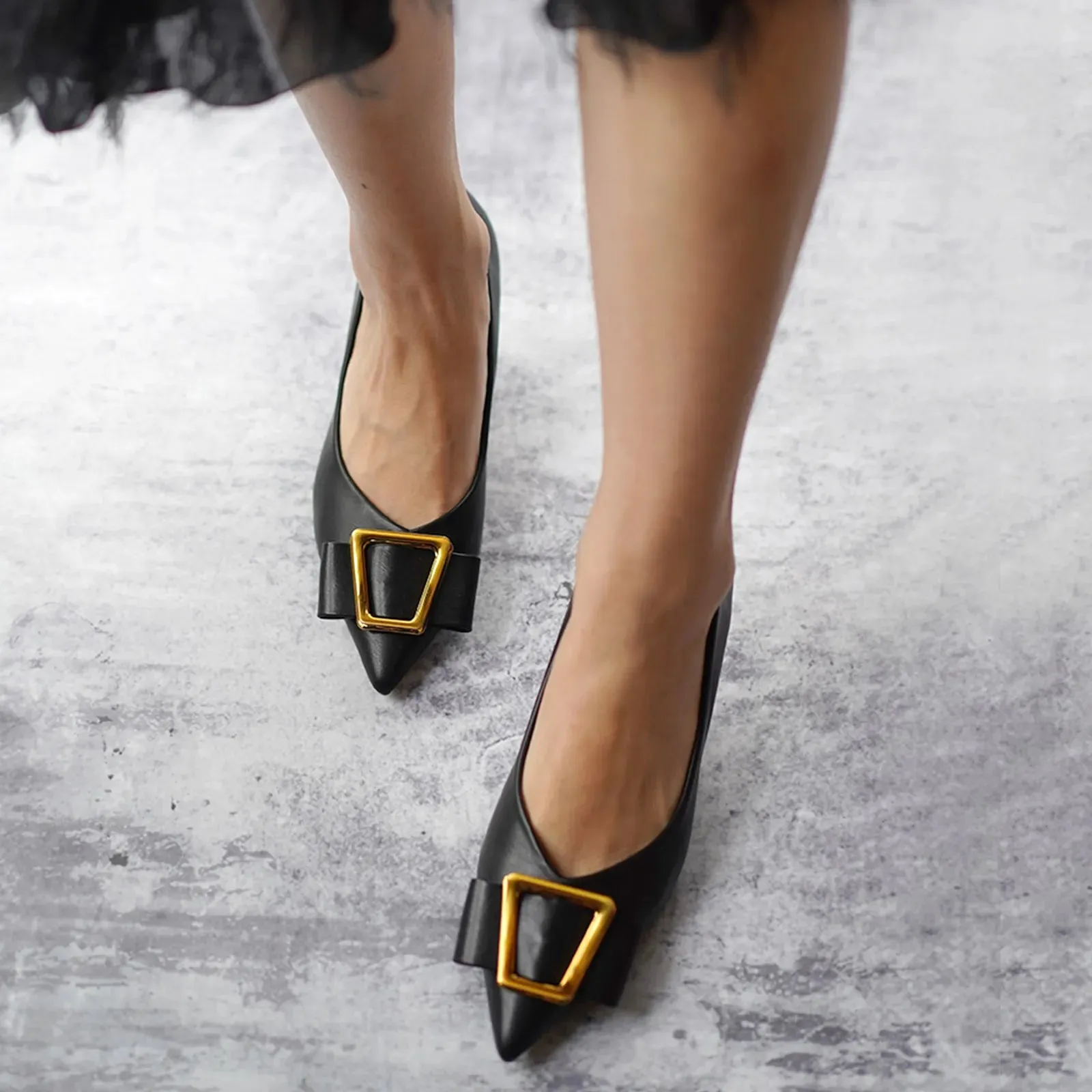 Metal Tie Kitten Heel Pumps (Olivia)