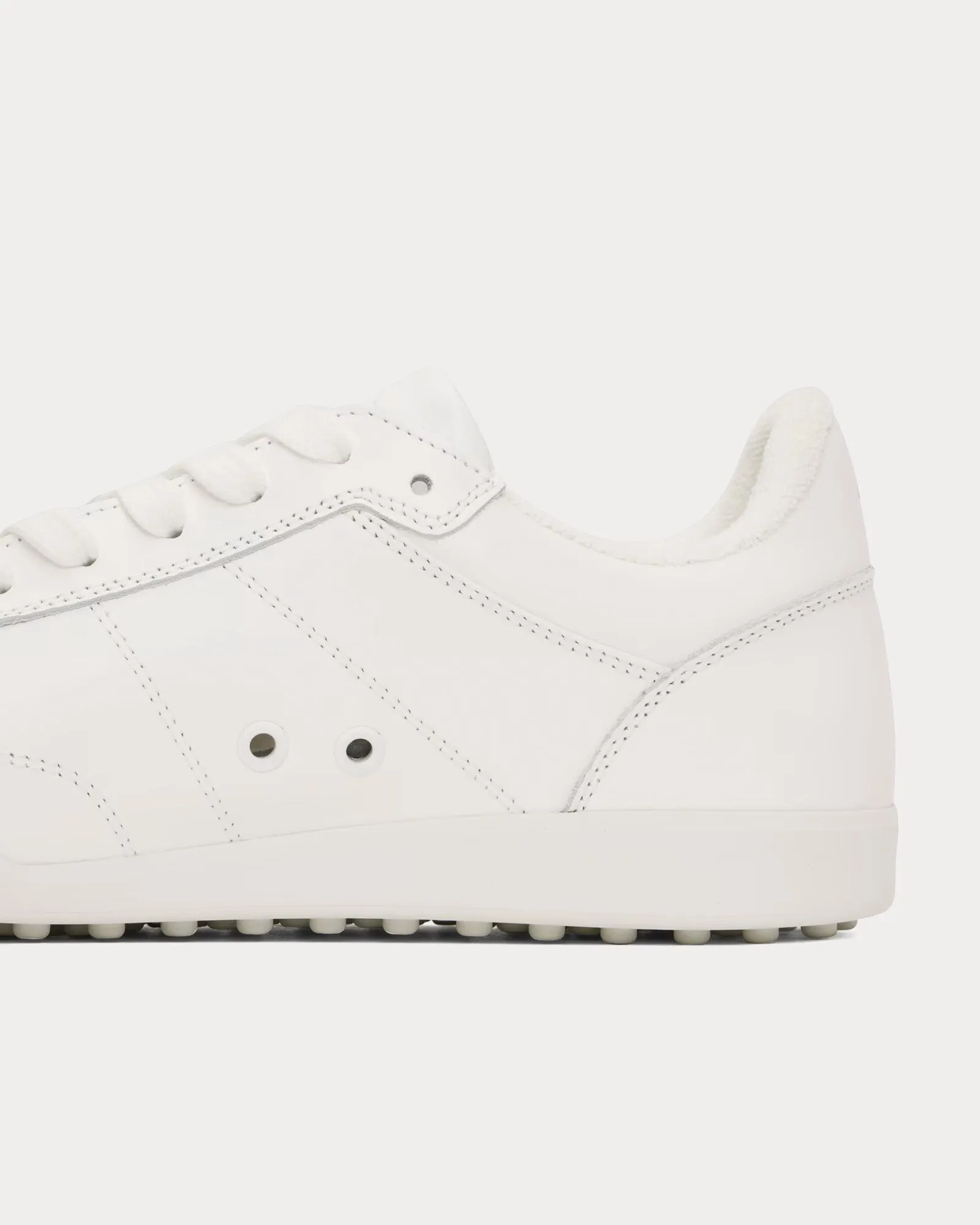 Moe White Low Top Sneakers
