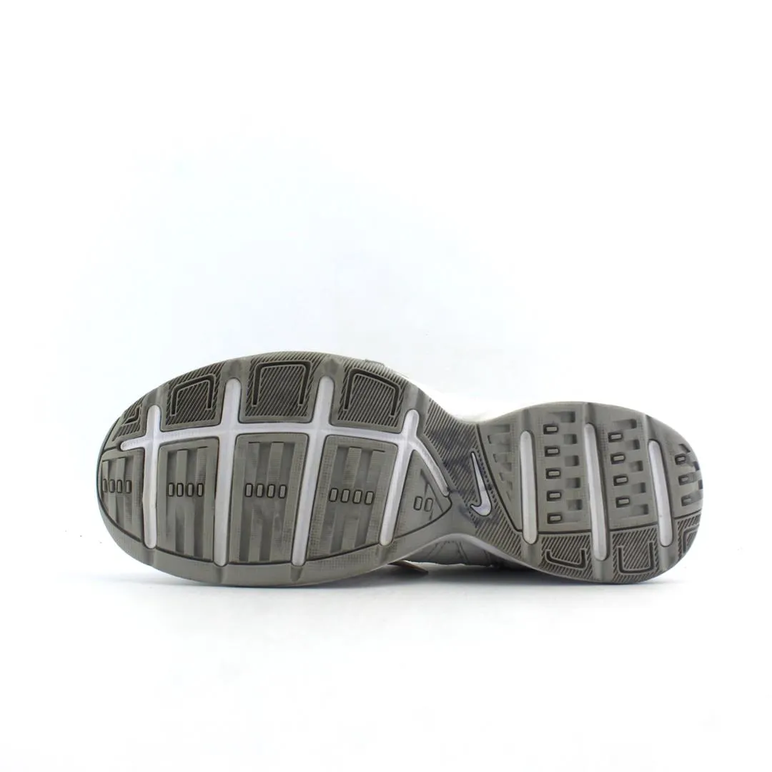 NIKE T-LITE VIII COURT