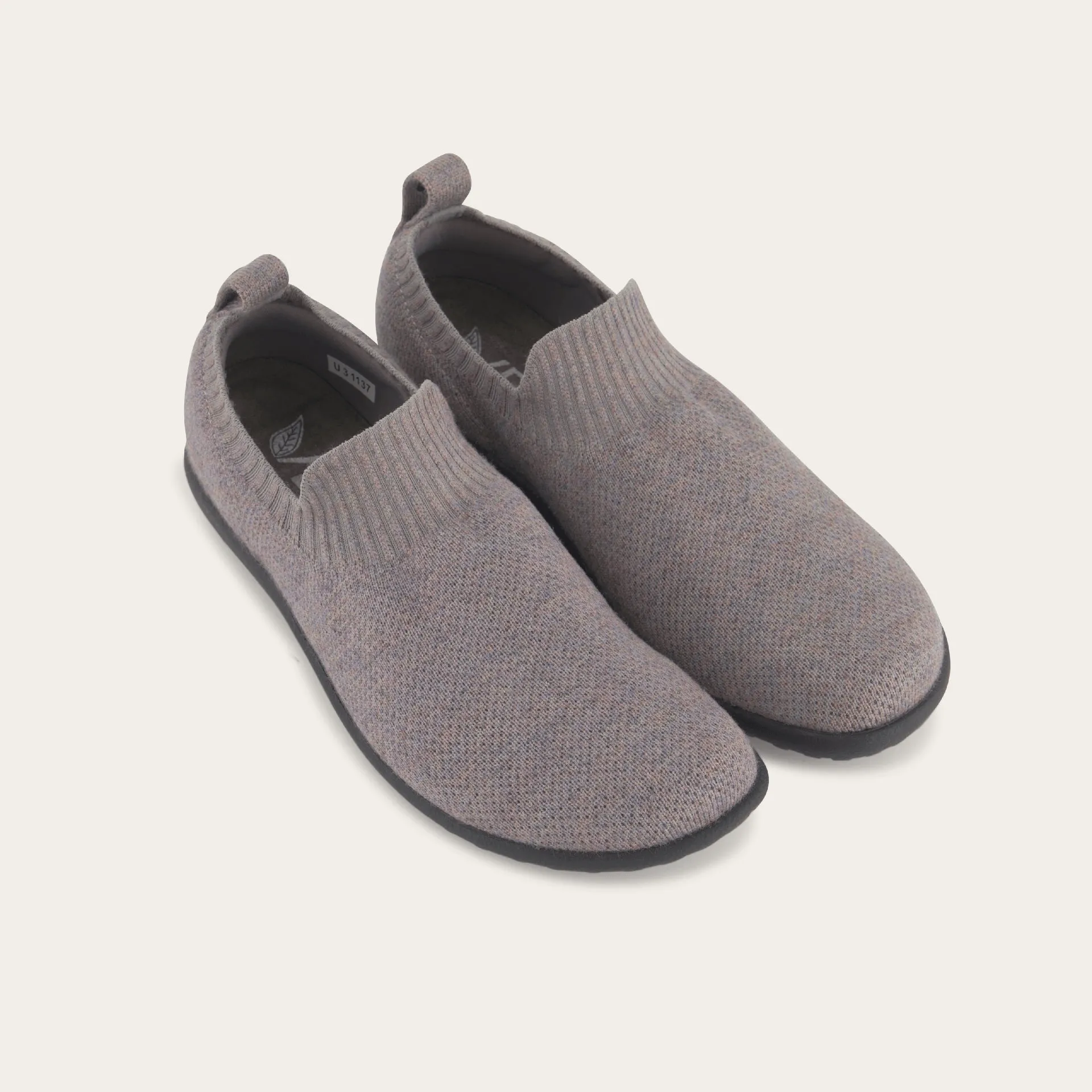Nuku | Vegan | Knit | Gray