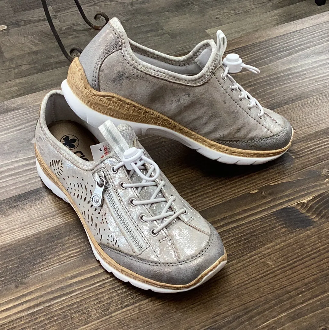 Rieker N42K6-40 grey metallic sneaker