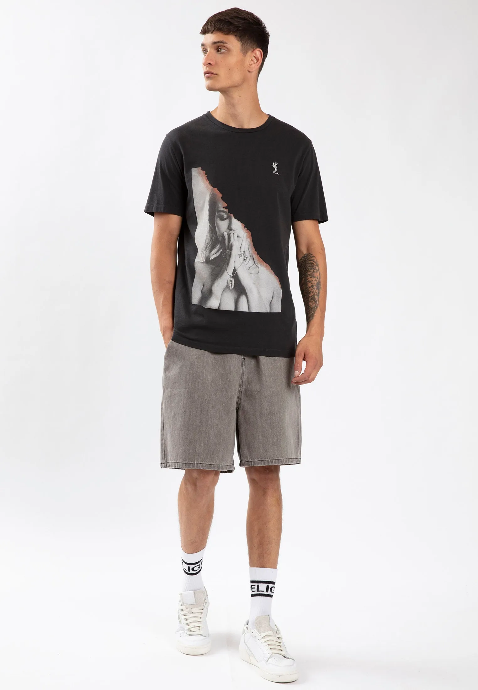 SKATE SHORTS BLACK ACID WASH