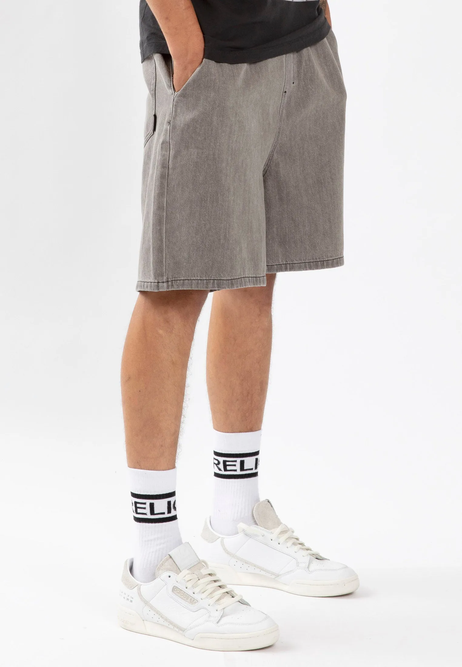 SKATE SHORTS BLACK ACID WASH