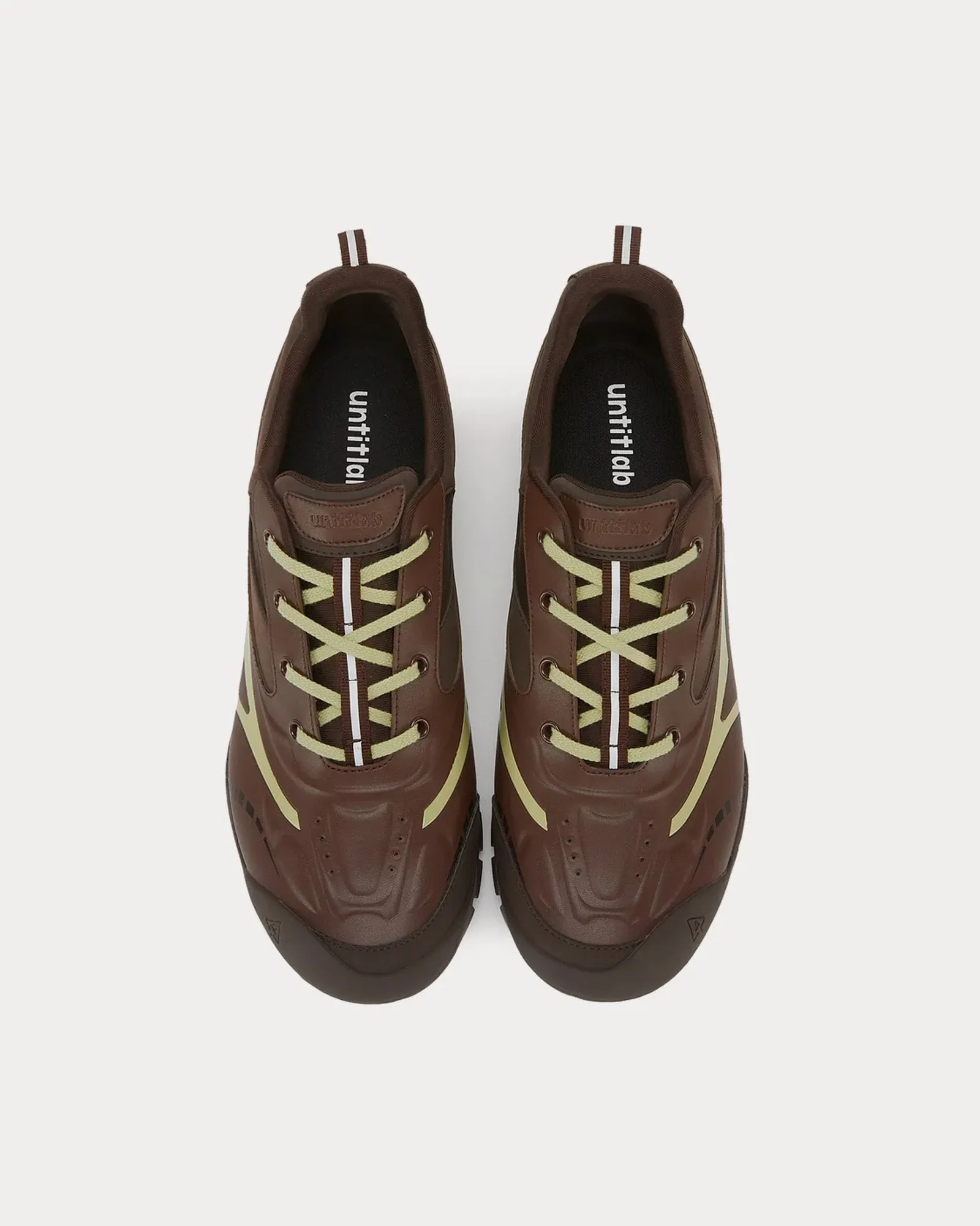 Swift Trek Chocolate Low Top Sneakers