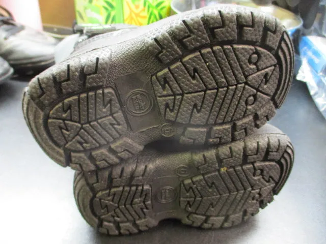 Used Toddler Snow Boots Size 6
