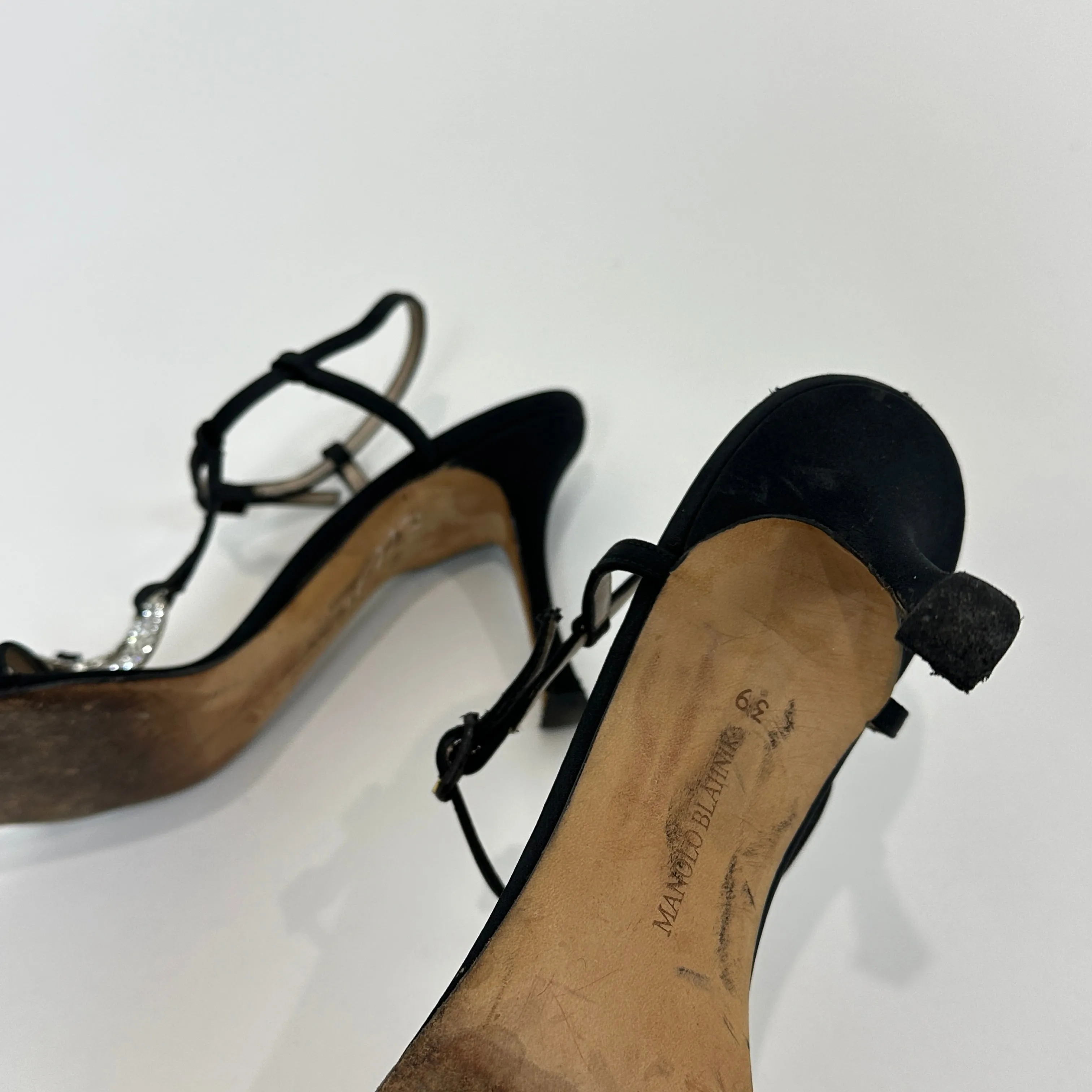 Vintage Manolo Blanik Crystal Kitten Heels (9)